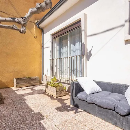 La Belle Valrassienne Renovated House *