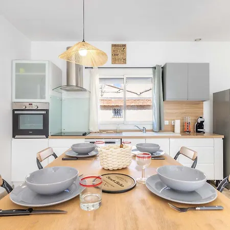 La Belle Valrassienne Renovated House